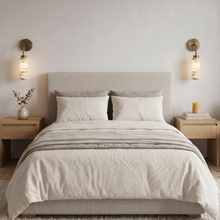 Load image into Gallery viewer, Spiral Alabaster Wall Lamp